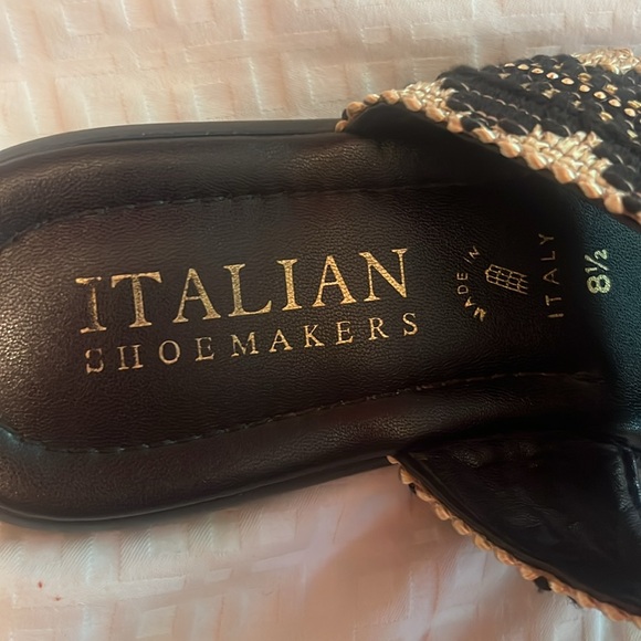 Italian Shoemakers Black and White Beaded Sandals - Picture 4 of 5